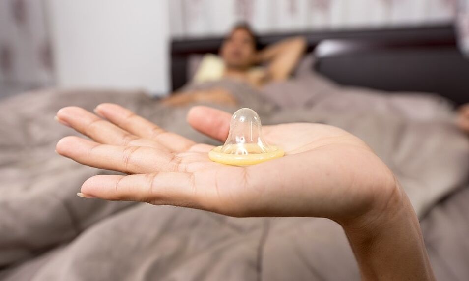 Utilisez des préservatifs et du lubrifiant lorsque vous êtes excité